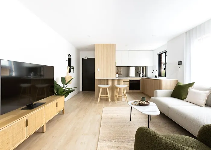 Kahlo Bondi - Luxury Escape - 2 Bedroom Furnished Apartments